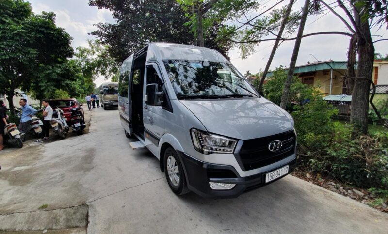 Dịch Vụ Xe Đưa Đón Công Nhân Viên