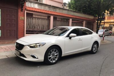 Xe Kia Morning đưa đón nhân viên loại 4 chỗ