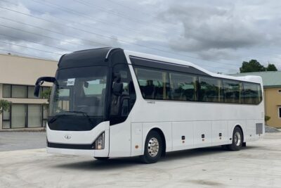 Cho thuê xe du lịch 45 chỗ đời mới – Thaco bóng hơi